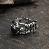 Anello teschio in acciaio inossidabile con gemma tributo gotico