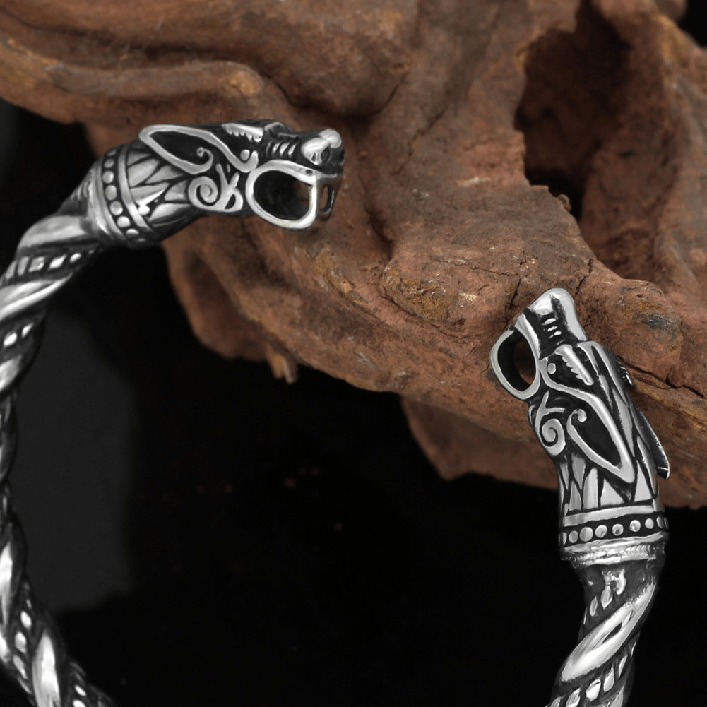 Detailed Dragon Stainless Steel Beast Bracelet 03 Silver | Gthic.com