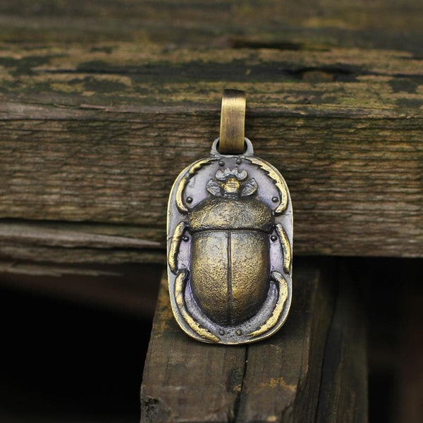 Vintage beetle brass pendant | Gthic.com