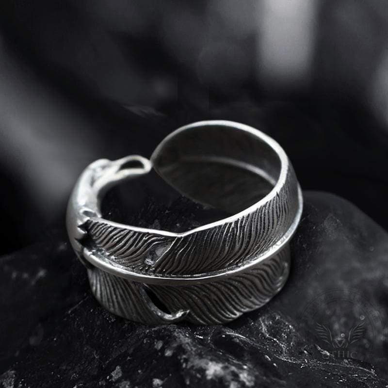 Indian Eagle Feather Sterling Silver Animal Ring | Gthic.com