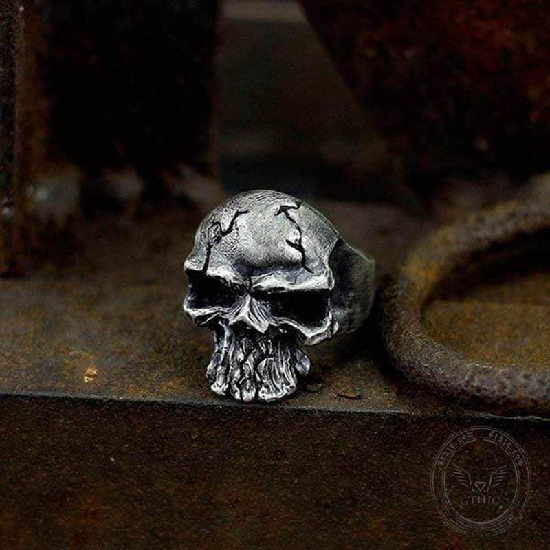 Dark Crack Sterling Silver Skull Ring 03 | Gthic.com