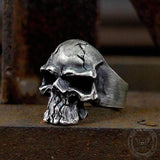 Dark Crack Sterling Silver Skull Ring 01 | Gthic.com