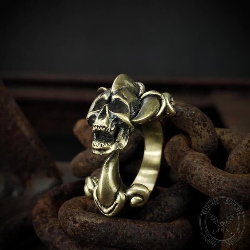 Dark Gothic Paw Brass Skull Ring | Gthic.com