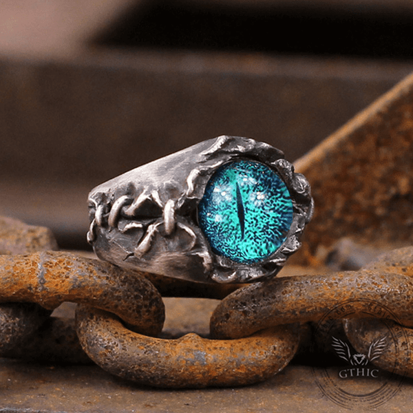 Magic Eye Sterling Silver Ring | Gthic.com