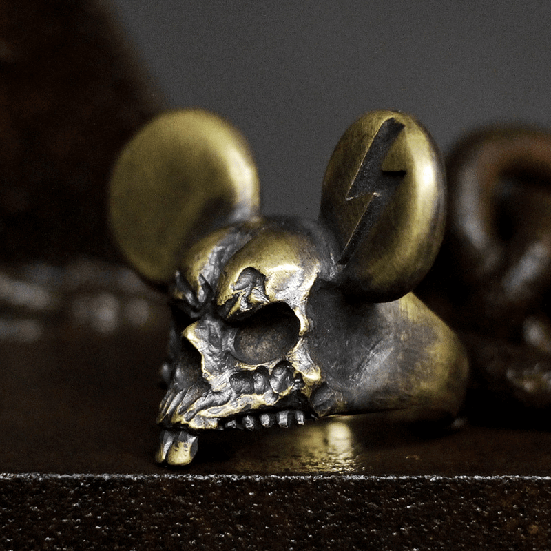Bague tête de mort en laiton Mickey