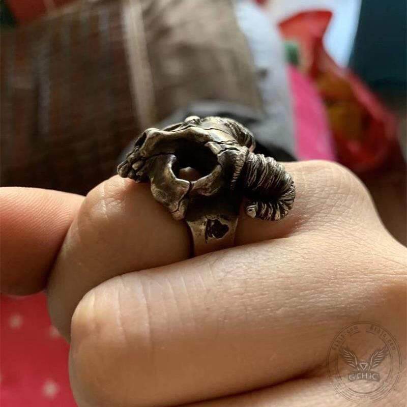 Bague tête de mort en argent sterling Labyrinthe de Pan