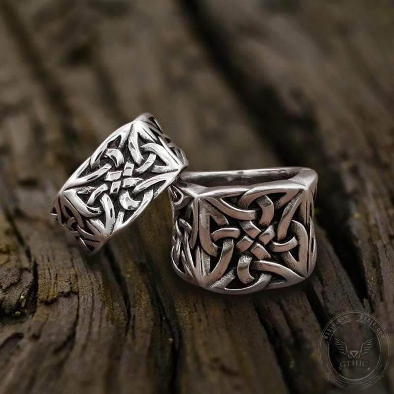 Simple Knot Sterling Silver Viking Ring | Gthic.com