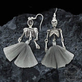 Bewegliche Halloween-Ohrringe aus Legierung mit tanzendem Totenkopf