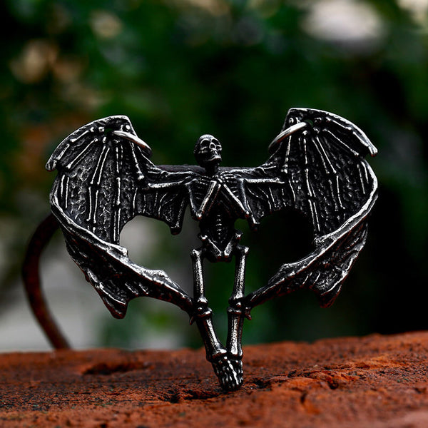 Heart Shape Skeleton Stainless Steel Skull Pendant | Gthic.com