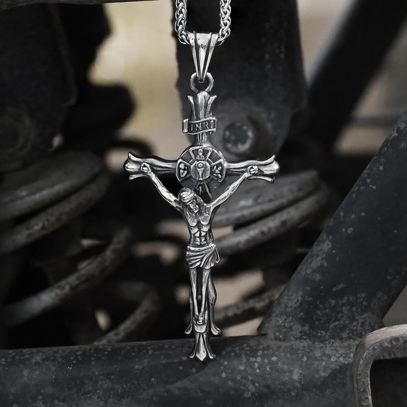 Jesus’ Suffering Stainless Steel Pendant | Gthic.com