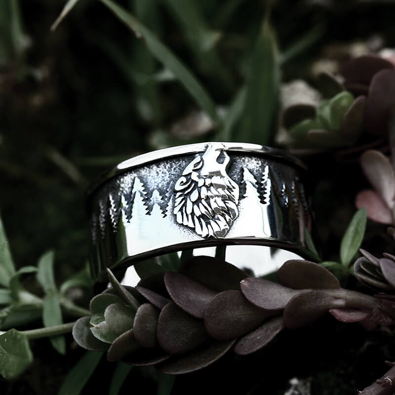 Howling Lone Wolf Stainless Steel Ring02 | Gthic.com
