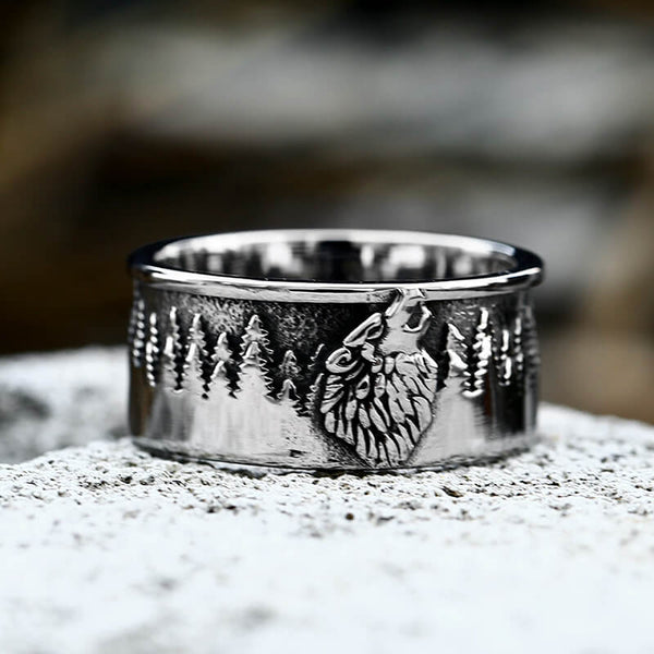 Howling Lone Wolf Stainless Steel Ring01 | Gthic.com