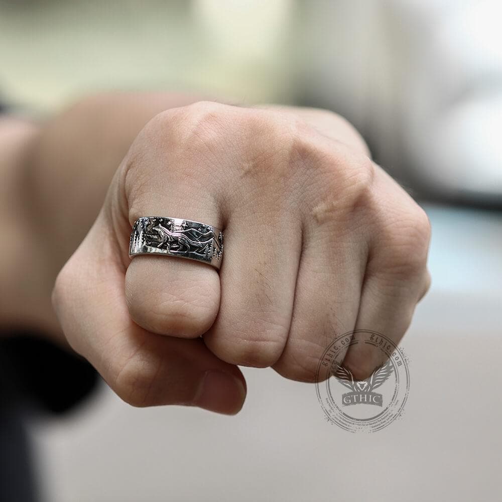 Loyal Wolf Pattern Sterling Silver Embossed Ring 02 | Gthic.com