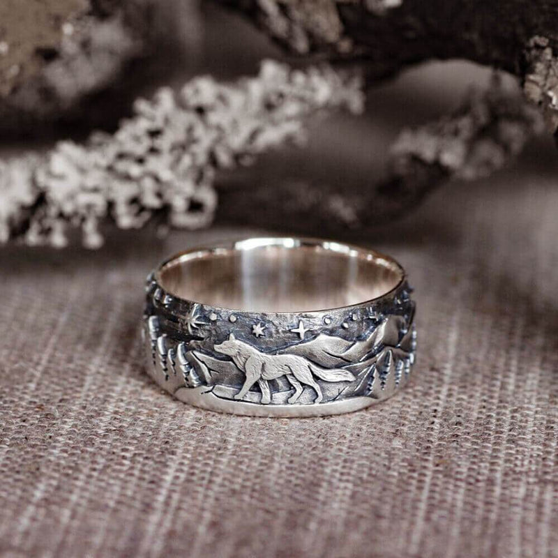 Loyal Wolf Pattern Alloy Embossed Ring 01 | Gthic.com