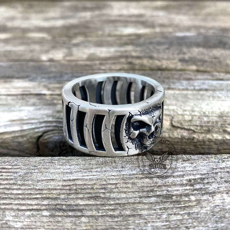 Out Of The Cage Sterling Silver Skull Ring | Gthic.com