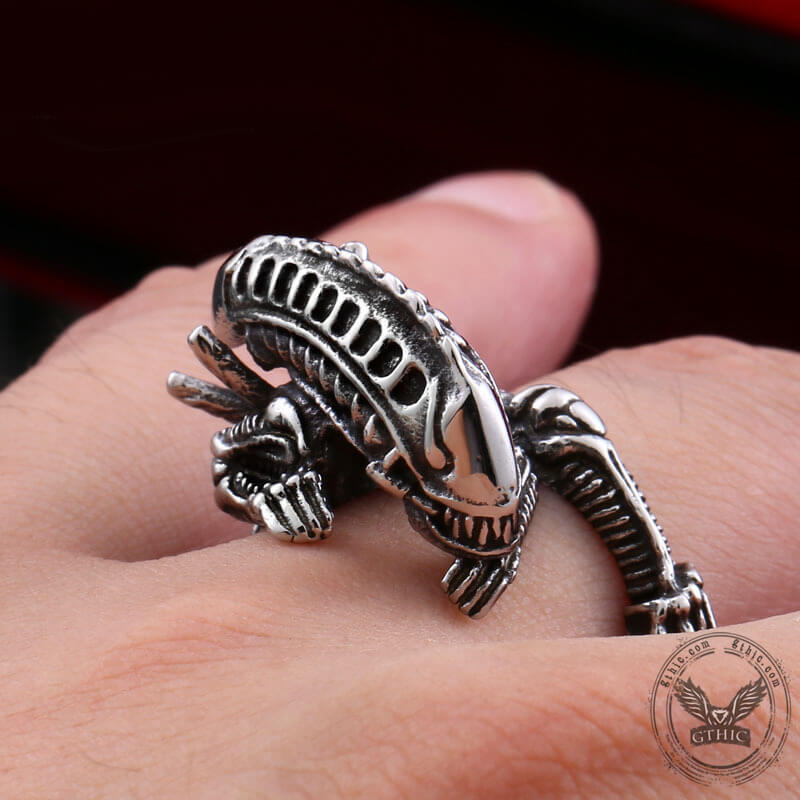 Punk Alien Stainless Steel Predator Ring 02 | Gthic.com