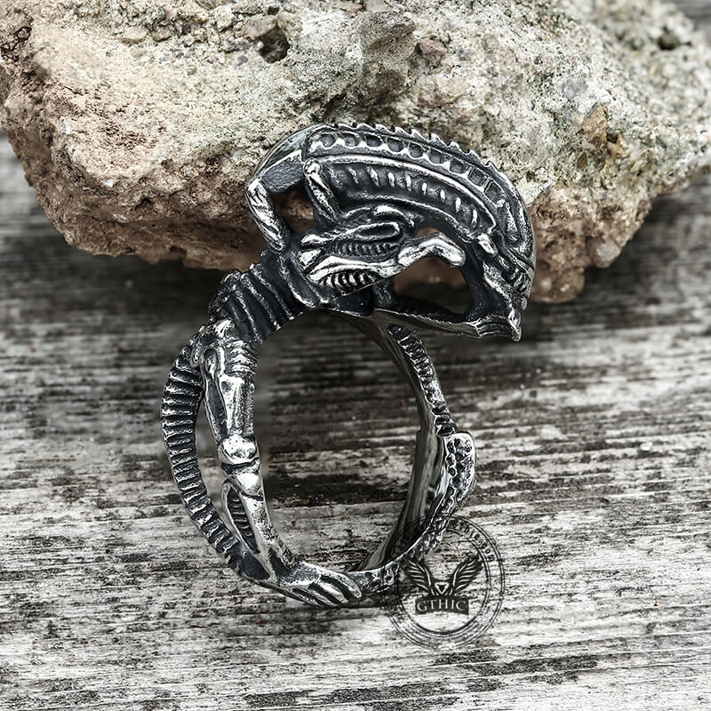 Punk Alien Stainless Steel Predator Ring 04 | Gthic.com