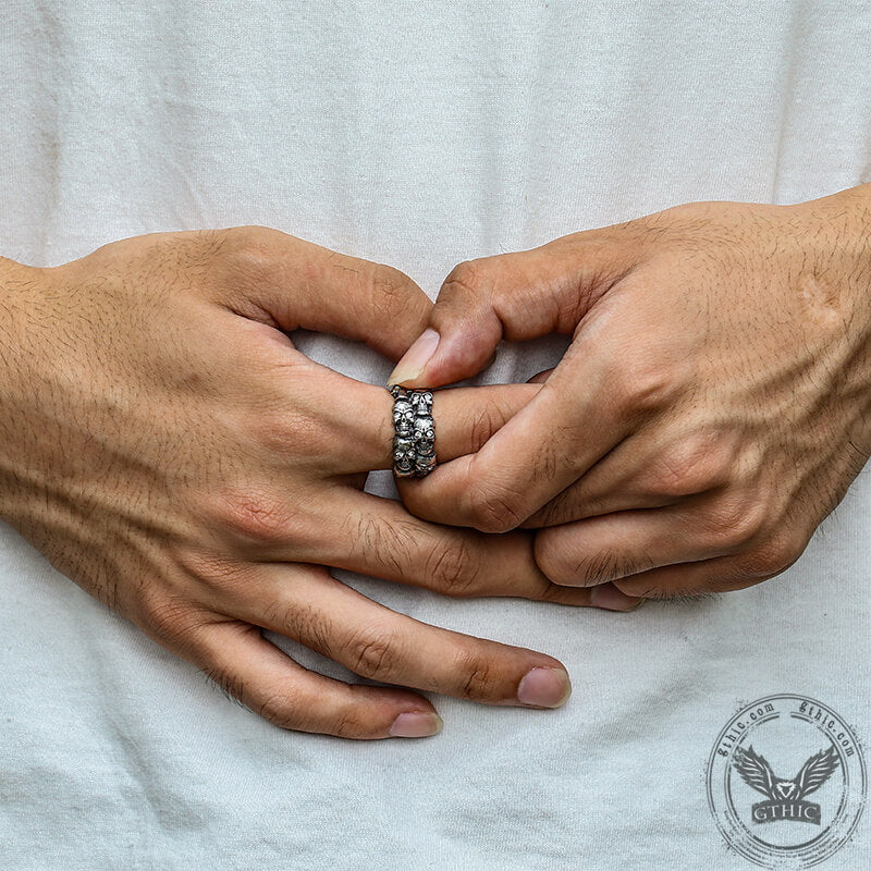 Anello in acciaio inossidabile con teschi punk