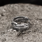 Retro Feather-shaped Stainless Steel Ring 01 | Gthic.com