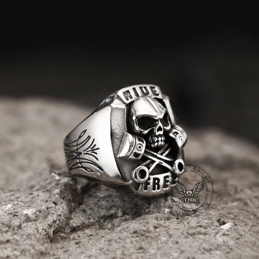 Retro Punk Stainless Steel Skull Ring 04 | Gthic.com