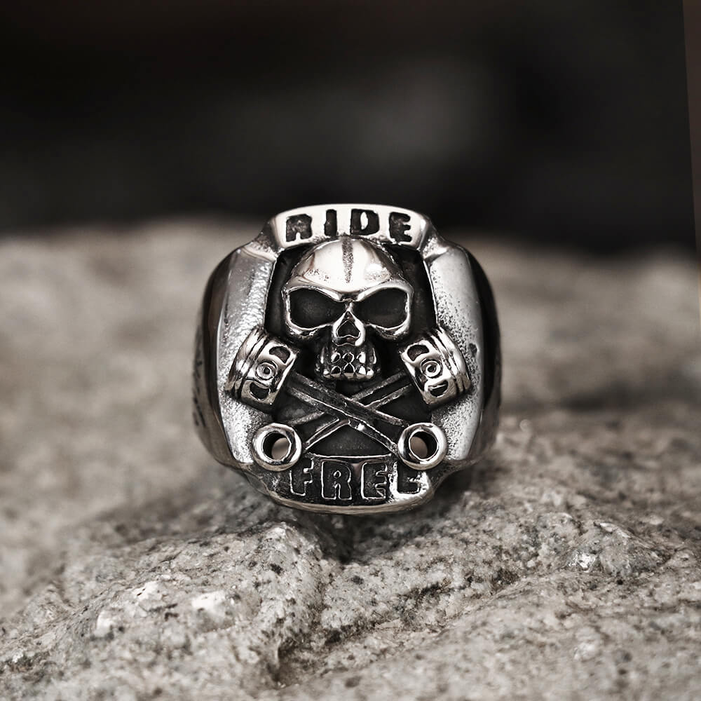 Retro Punk Stainless Steel Skull Ring 01 | Gthic.com