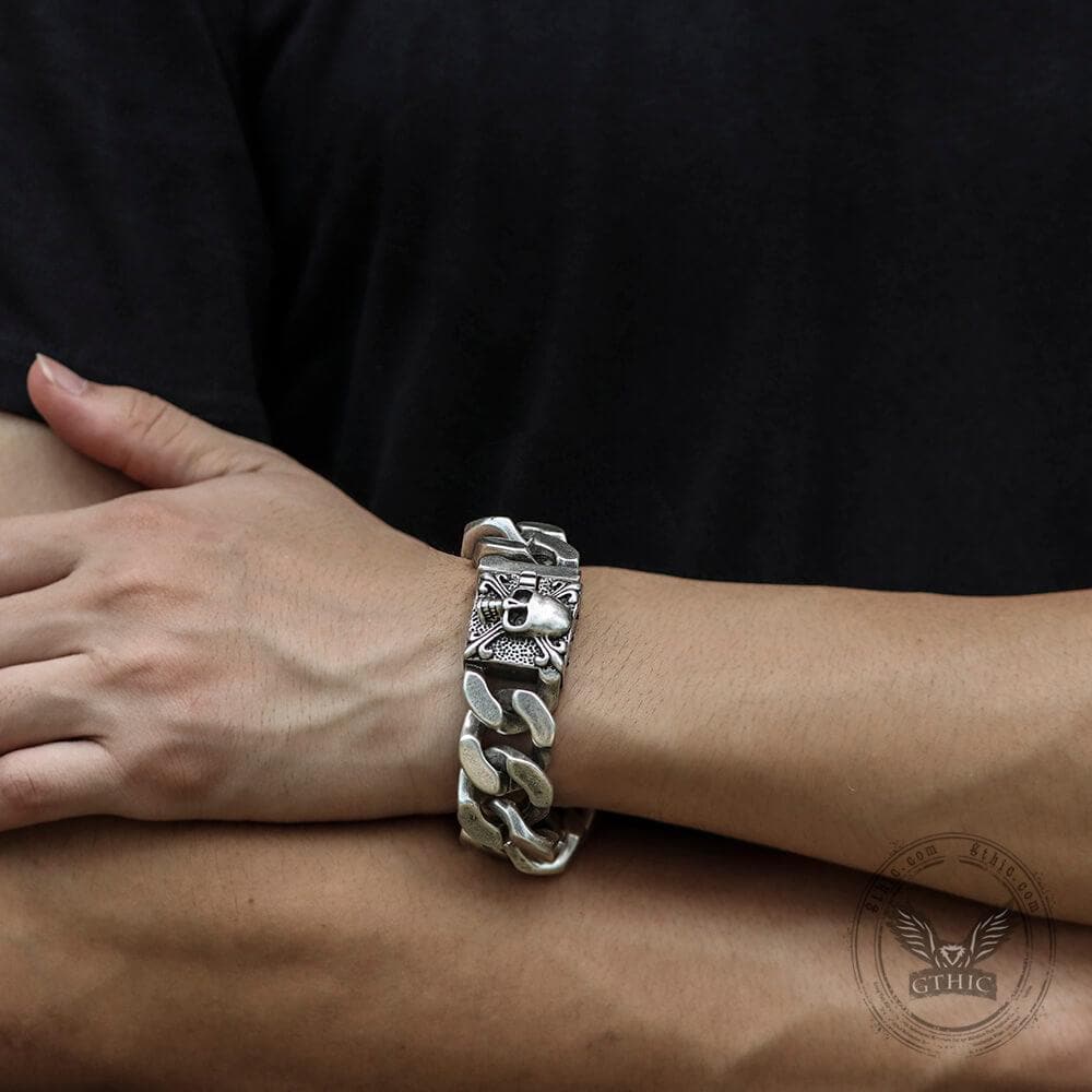 Retro Stainless Steel Skull Bracelet 02 | Gthic.com