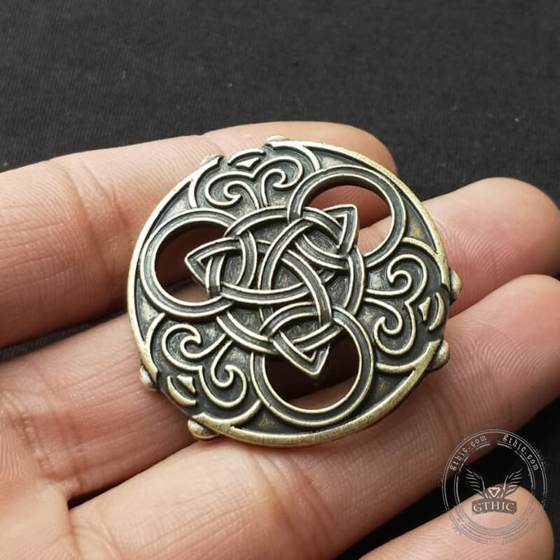 Round Celtic Knot Zinc Alloy Viking Brooch | Gthic.com