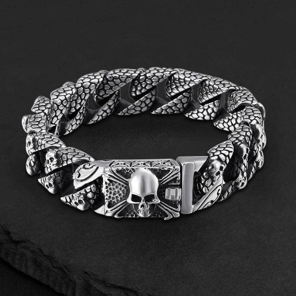 Skull and Cross Stainless Steel Bracelet 01 | Gthic.com