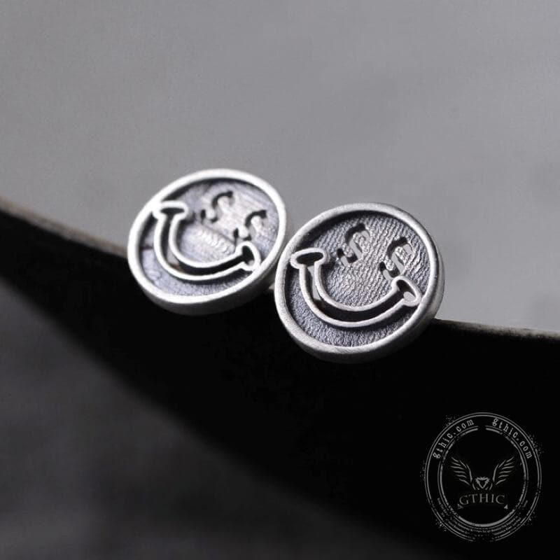 Smiling Face Sterling Silver Stud Earrings 06 |  Gthic.com