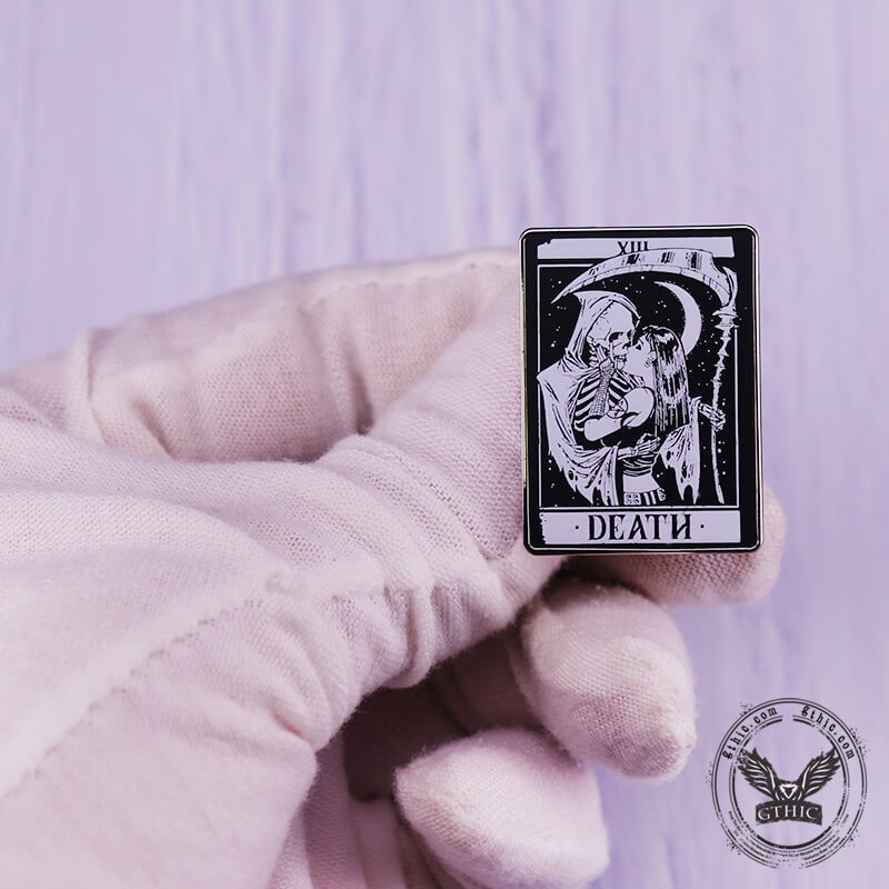 Tarot Card Death Alloy Skull Brooch | Gthic.com
