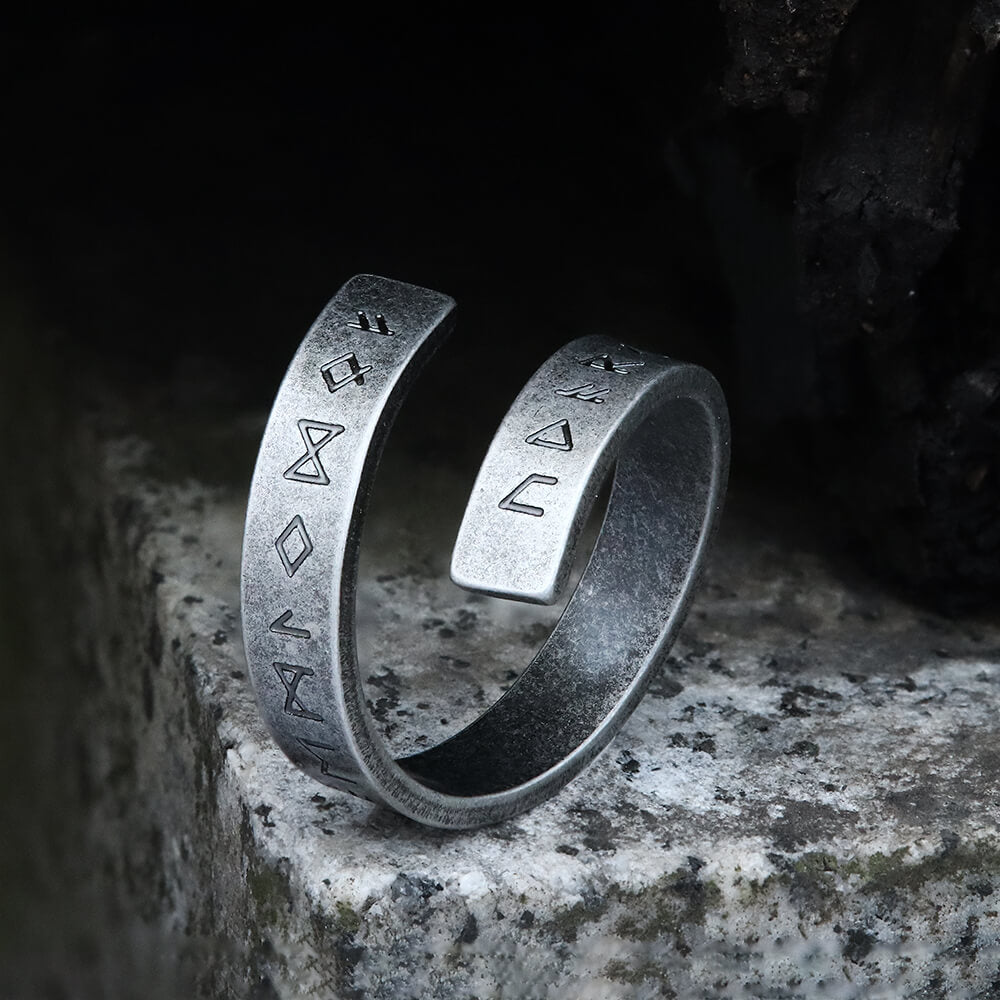 Threaded Runes Stainless Steel Ring – GTHIC