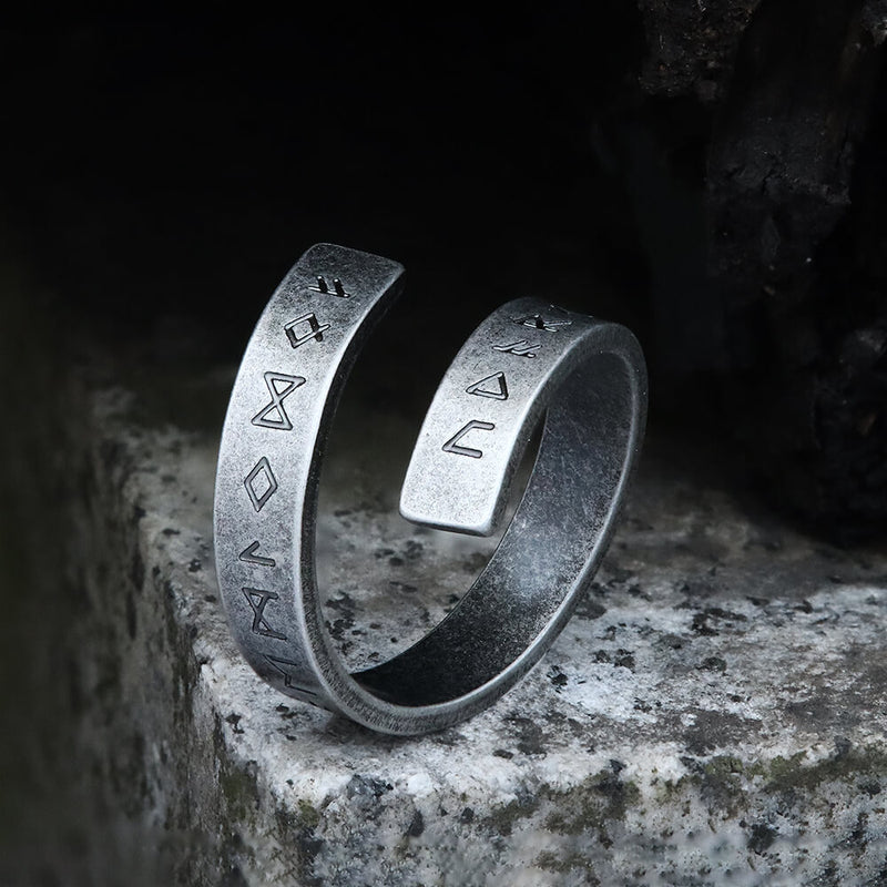 Threaded Runes Stainless Steel Ring 01 Retro | Gthic.com