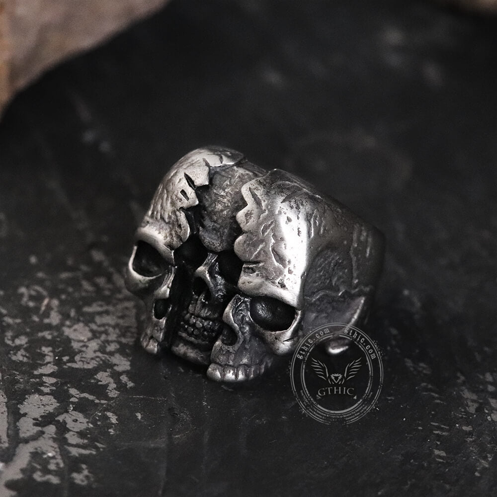 Ring mit Totenkopf aus Edelstahl mit zwei Gesichtern