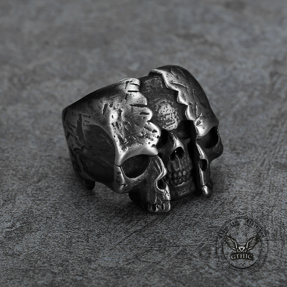 Ring mit Totenkopf aus Edelstahl mit zwei Gesichtern