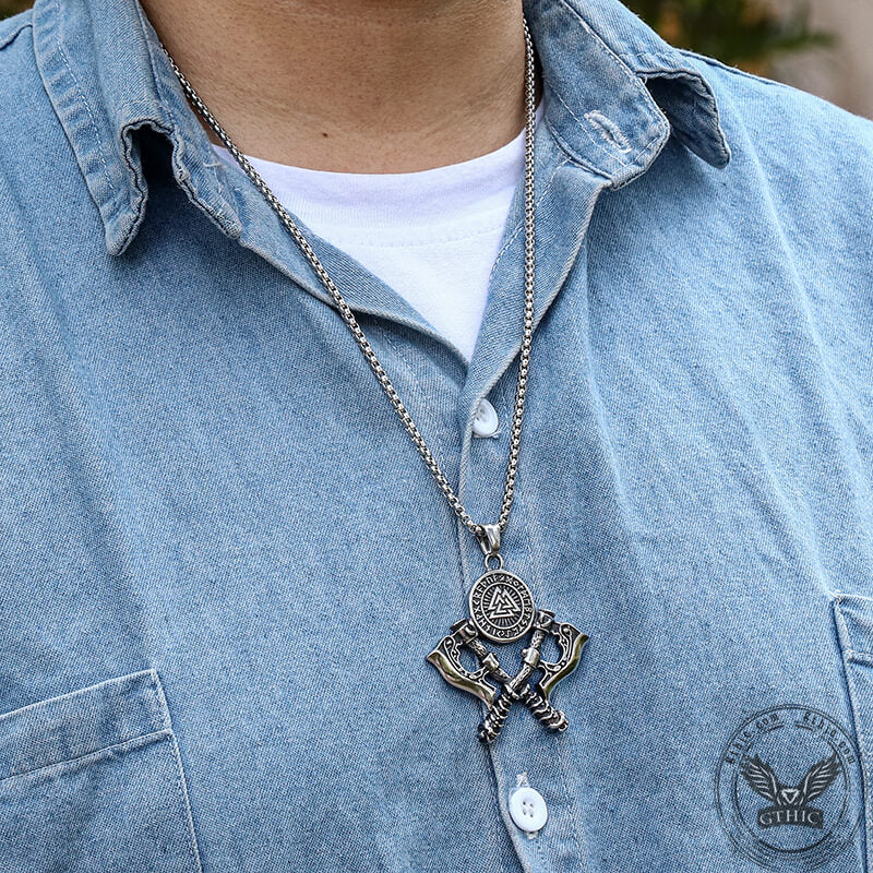 Pendentif Viking en acier inoxydable avec hache de combat Valknut