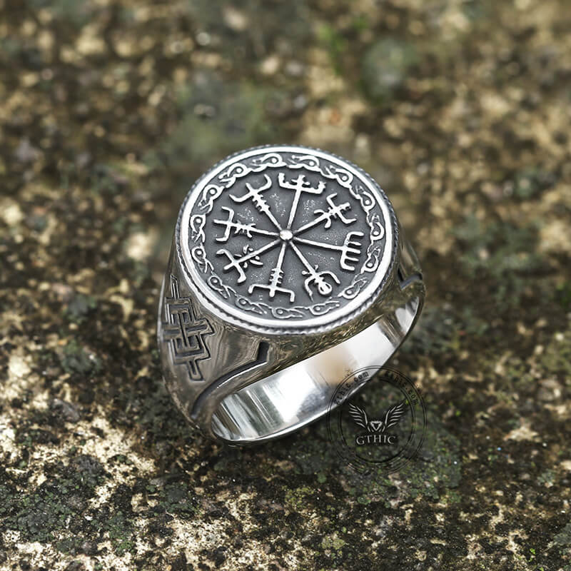 Vegvisir Celtic Knot Stainless Steel Ring | Gthic.com