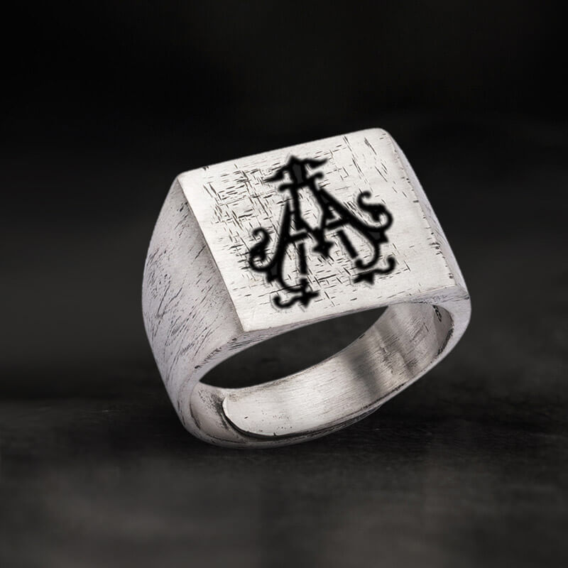Vintage 26 Alphabet Sterling Silver Ring | Gthic.com
