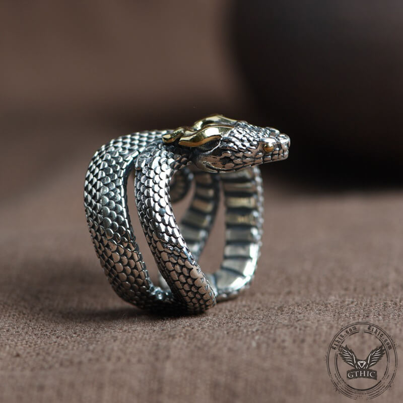 Vintage Horned Snake Sterling Silver Animal Ring | Gthic.com
