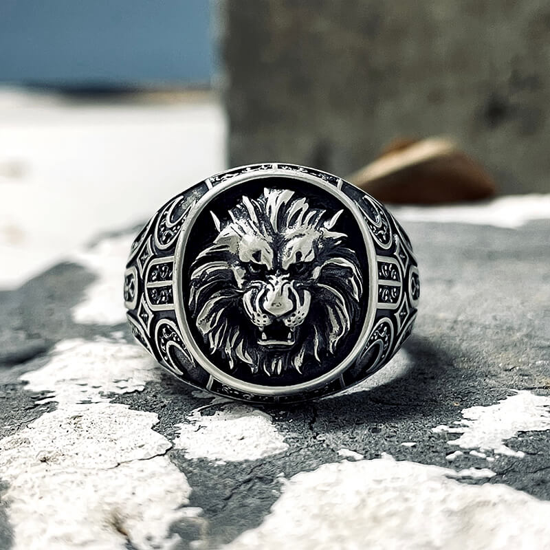 Wild Lion Sterling Silver Animal Ring | Gthic.com